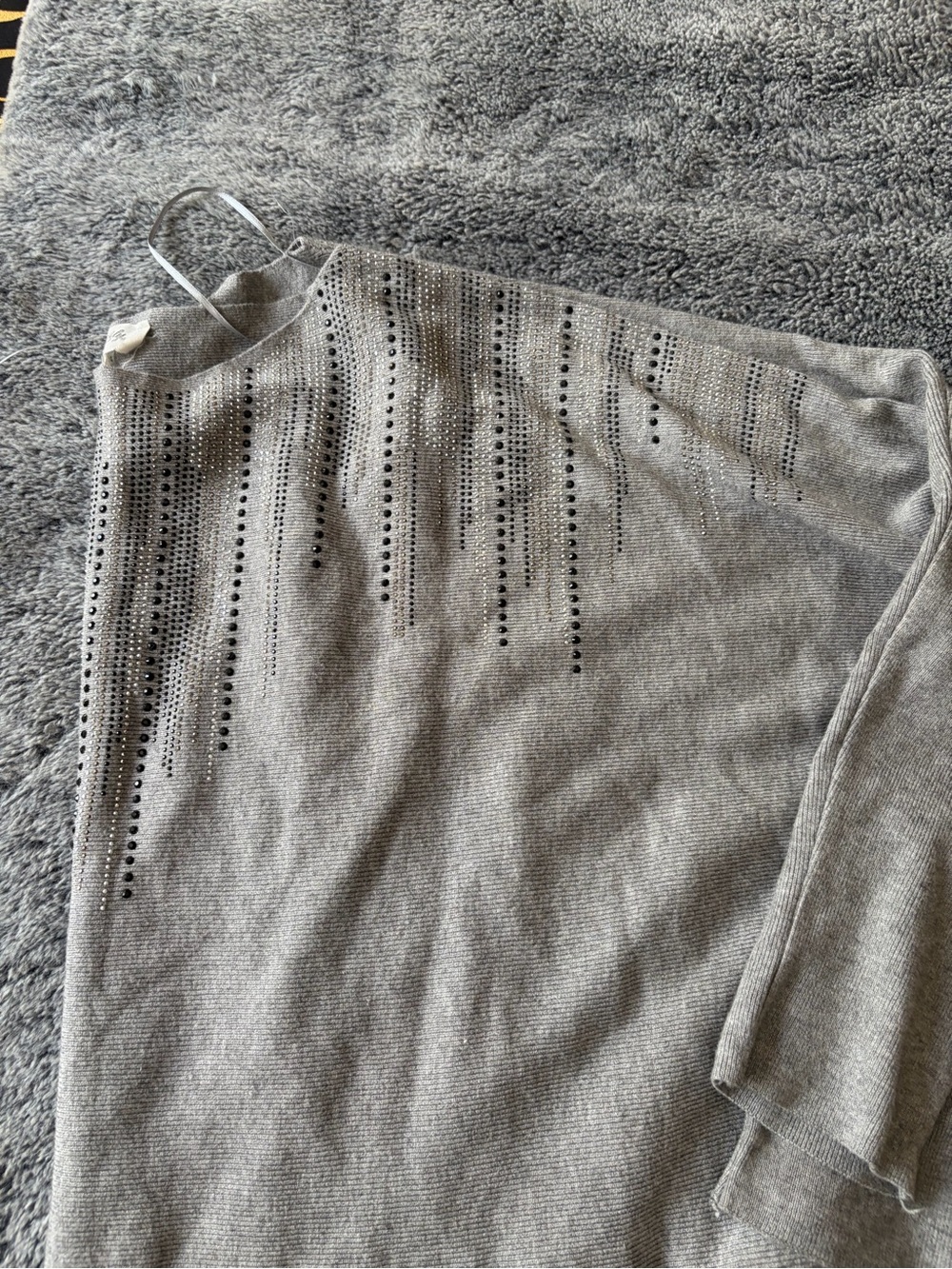 Sweater Subcategory Classification - Picture 4 of 9